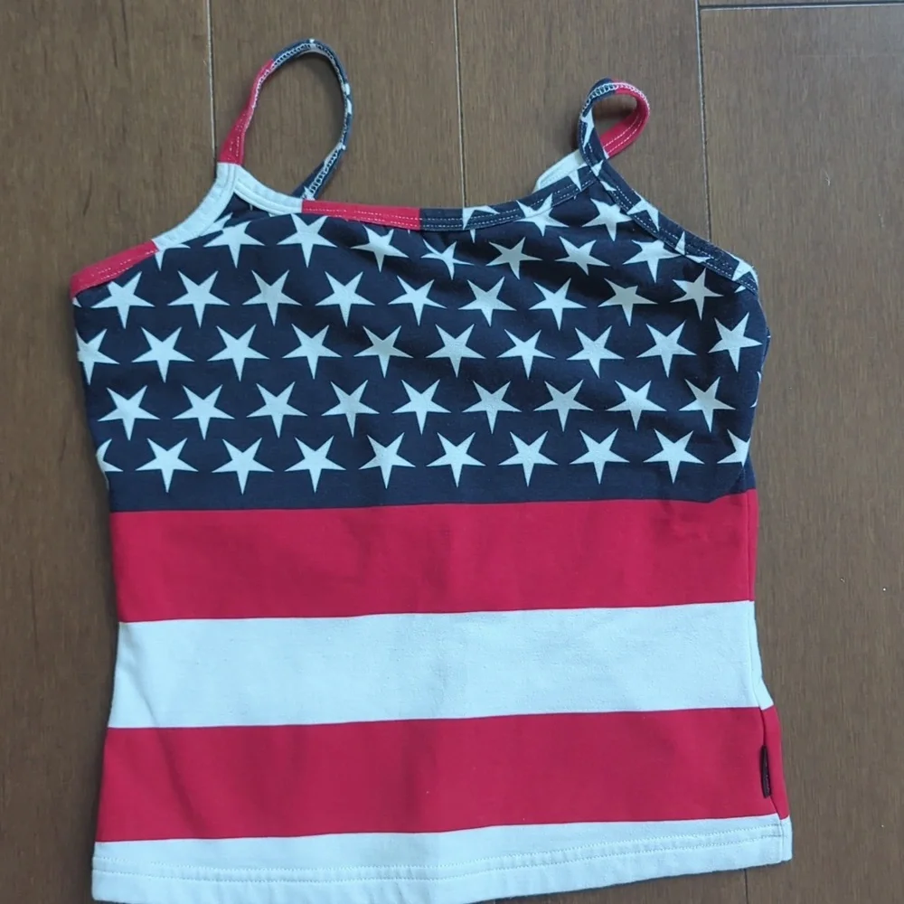 ♥️🤍💙 USA Flag small Crop Top Tank - Picture 2 of 3